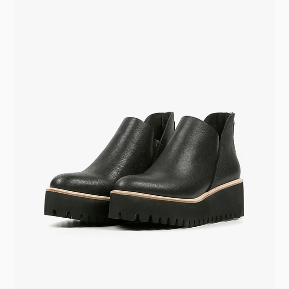 'All Black' Flatform Tread Shootie size 41 (10) - Picture 3 of 15